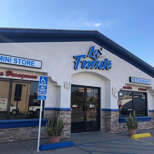 La Fuente mini store/Restaurant